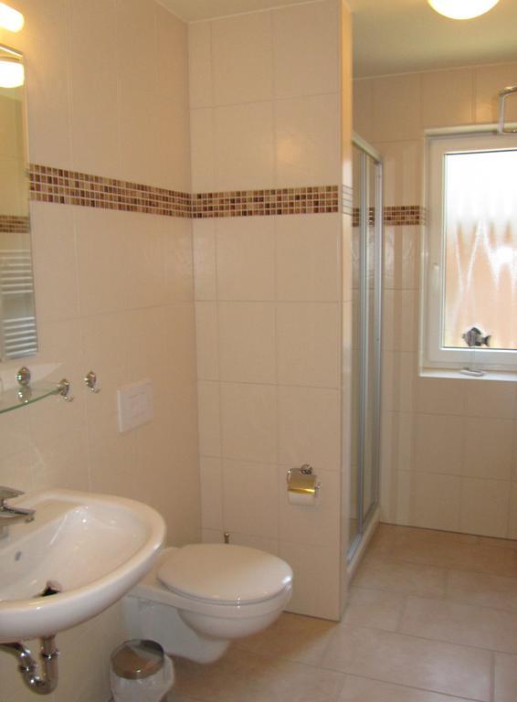 Apartmenthaus Hus Uebi By Rujana Binz Pokój zdjęcie